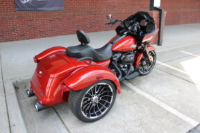 2025 Harley-Davidson® Road Glide® 3 Whiskey Firestorm - Black Finish thumb 2