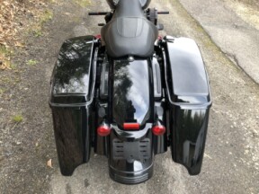 2023 Harley-Davidson® Road King® Special Vivid Black thumb 1