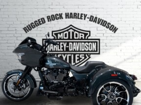 2026 Harley-Davidson® Road Glide 3 Iron Horse Metallic thumb 3