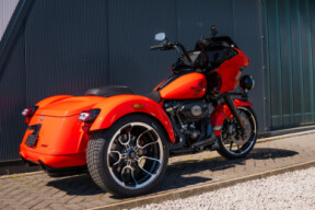 2026 Harley-Davidson® Road Glide 3 thumb 1