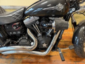 2009 Harley-Davidson® Fat Bob® Black Pearl thumb 2