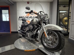 FLSTN 2008 Softail® Deluxe thumb 3