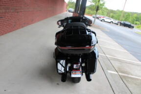 2026 Harley-Davidson® Street Glide Limited Vivid Black Black Trim thumb 1