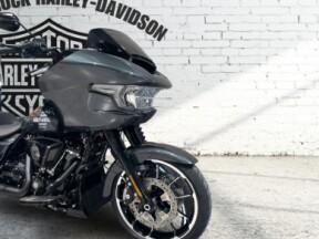 2026 Harley-Davidson® Road Glide 3 Iron Horse Metallic thumb 2