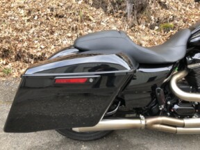 2023 Harley-Davidson® Road King® Special Vivid Black thumb 2