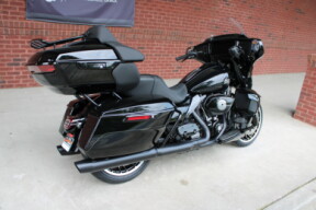 2026 Harley-Davidson® Street Glide Limited Vivid Black Black Trim thumb 2