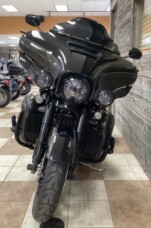 2020 Harley-Davidson® Ultra Limited River Rock Gray/Vivid Black thumb 3
