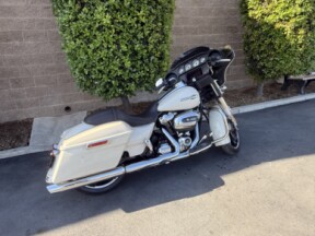 FLHX 2022 Street Glide® thumb 2