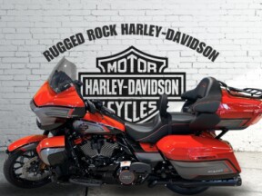 2026 Harley-Davidson® CVO Street Glide Limited Citrus Heat CVO Tri-Tone thumb 3