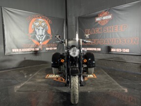 2024 Harley-Davidson® Freewheeler® FLRT thumb 1