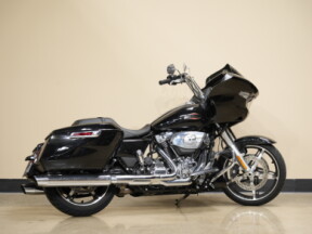 FLTRX 2025 Road Glide™ thumb 3