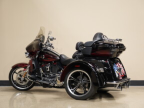 FLHTCUTGSE 2022 CVO™ Tri Glide® thumb 0