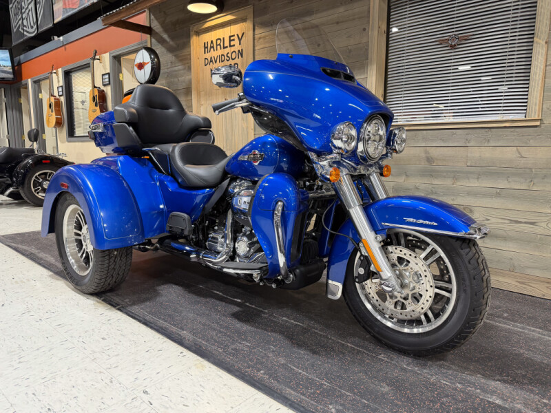 2024 Tri Glide™ Ultra (FLHTCUTG)
