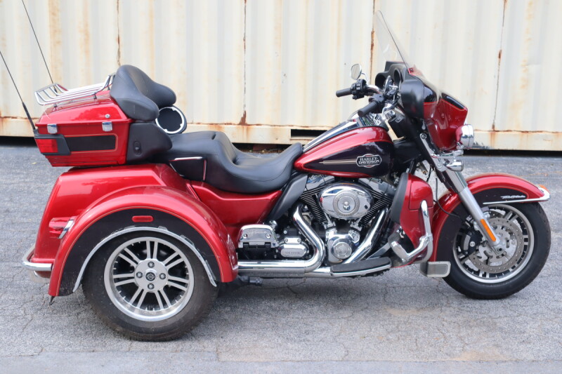 2012 Harley-Davidson® Tri Glide® Ultra FLHTCUTG