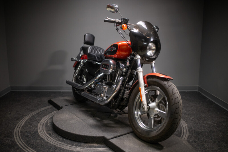  2011 1200 Custom (XL1200CP)