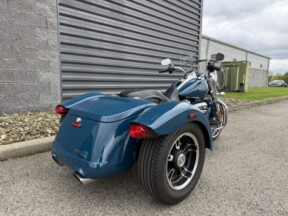 2021 Harley-Davidson® Freewheeler® FLRT thumb 2