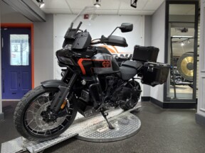 2026 Harley-Davidson® Pan America 1250 Limited thumb 1