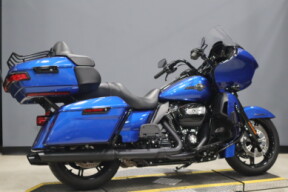 2024 Harley-Davidson® Road Glide® Limited FLTRK thumb 2
