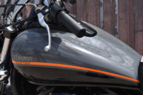 2019 Kawasaki Vulcan® 900 Custom VN900C thumb 2