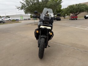 2026 Harley-Davidson® Pan America® 1250 Special Vivid Black Black Cast Wheels thumb 1