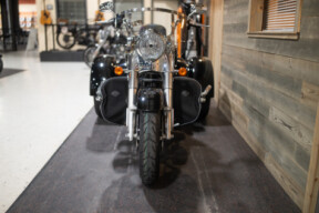 2015 Freewheeler™ (FLRT) thumb 3