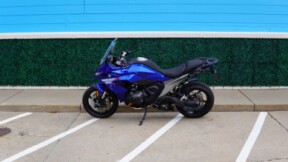 2026 BMW Motorrad R 1300 RS thumb 2