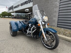 2021 Harley-Davidson® Freewheeler® FLRT thumb 1