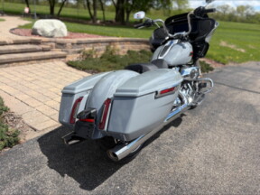 2026 Harley-Davidson® Road Glide® Dark Billiard Gray Chrome Trim thumb 1