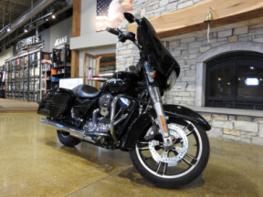 FLHXS 2016 Street Glide® Special thumb 3