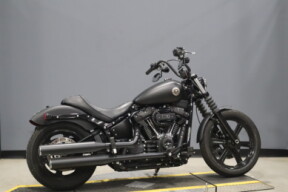 2022 Harley-Davidson® Street Bob® 114 FXBBS thumb 2