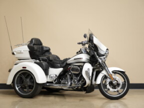 FLHTCUTGSE 2020 CVO™ Tri Glide® thumb 2