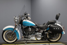 2016 Harley-Davidson® Softail® Deluxe FLSTN thumb 0