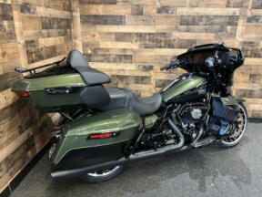 2026 Harley-Davidson® Street Glide Limited Olive Steel Metallic / Vivid Black Black Trim FLHXL thumb 2