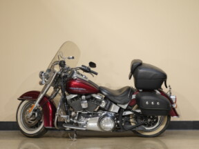 FLSTN 2017 Softail® Deluxe thumb 1