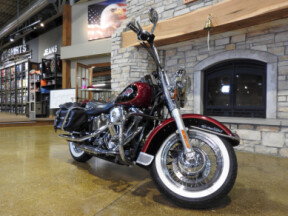 FLSTC 2000 Heritage Softail® Classic thumb 3