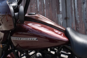 2018 Harley-Davidson® Street Glide® Special FLHXS thumb 2