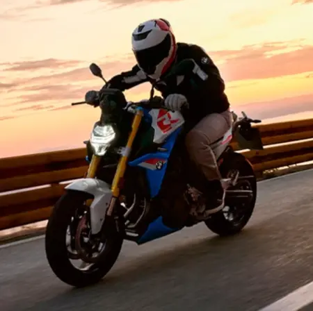 MSF Basic RiderCourse Students get a $400 BMW Rider Apparel credit plus up to $350 Course Fee
