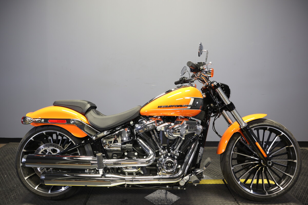 2023 Harley-Davidson® Breakout® Baja Orange | Summit Harley Davidson®