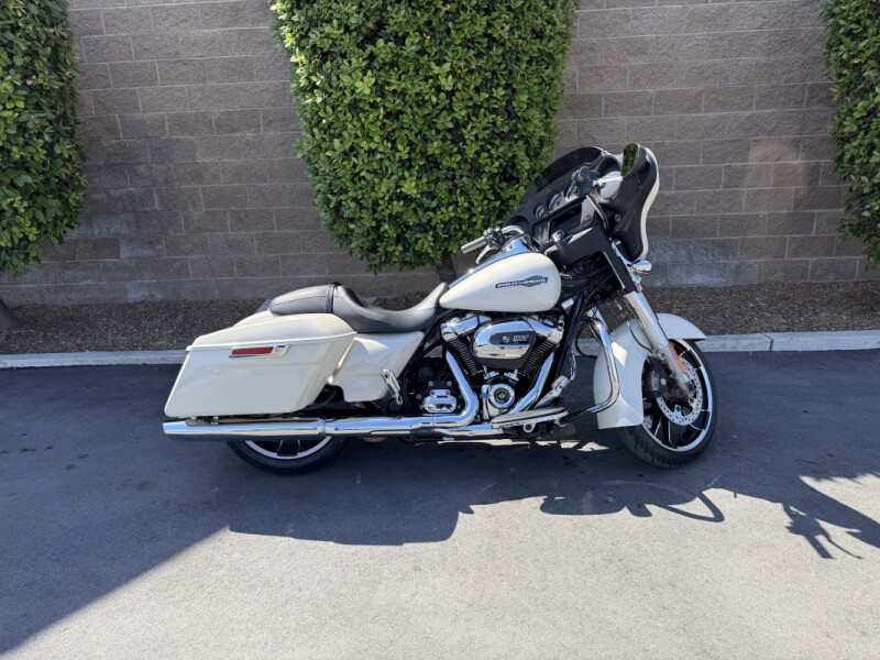 FLHX 2022 Street Glide®