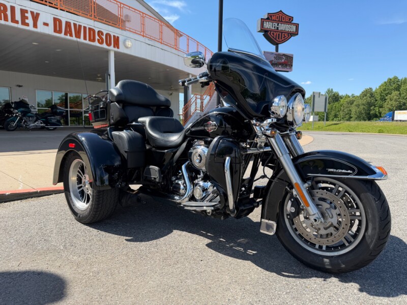 2011 Harley-Davidson® Tri Glide™ Ultra Classic® Black