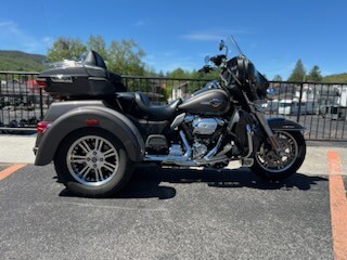 2023 Harley-Davidson® Tri Glide® Ultra FLHTCUTG