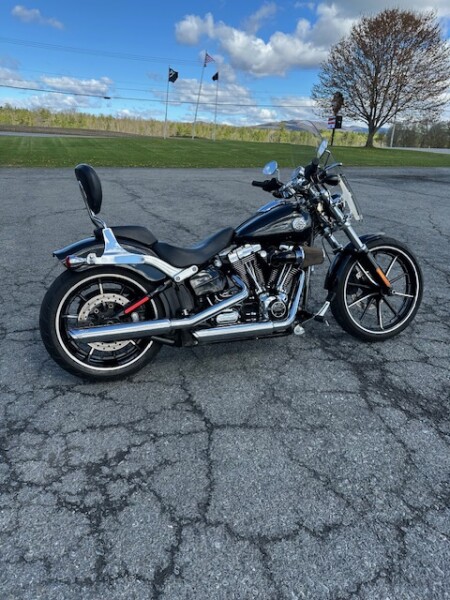 2013 Harley-Davidson® Breakout® Vivid Black
