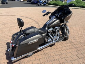 FLTRX 2020 Road Glide® thumb 0