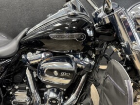 2019 Harley-Davidson® Freewheeler® thumb 3