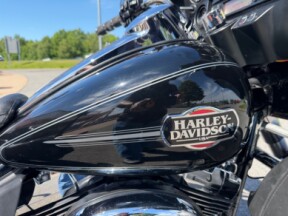 2011 Harley-Davidson® Tri Glide™ Ultra Classic® Black thumb 0