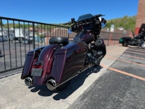 2019 Harley-Davidson® CVO™ Street Glide® FLHXSE thumb 2