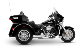 2023 Harley-Davidson® Tri Glide® Ultra Vivid Black thumb 2