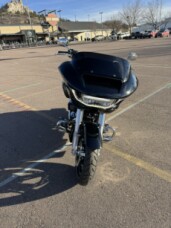 2026 Harley-Davidson® Road Glide® thumb 2