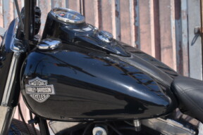 2017 Harley-Davidson® Softail Slim® FLS thumb 2