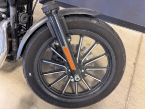XL 883N 2013 Iron 883™ thumb 0
